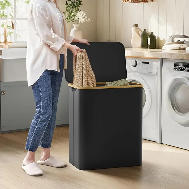 MODERNA CESTA DE LAVANDERÍA CON TAPA